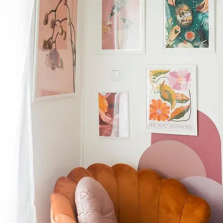 Urban Corvin Apartment *